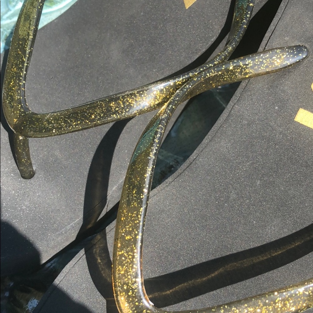 Juicy Couture Slippers - Picture 10 of 12